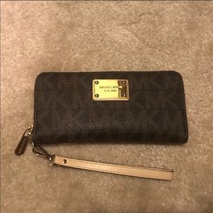 MK Wallet/Wristlet